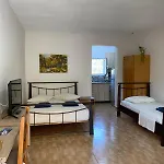 Garden Pensionat Himare