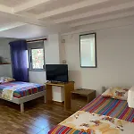 Garden Pensionat Himare