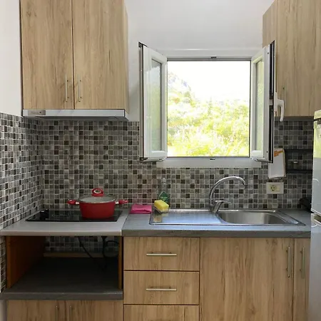 Garden Pensjonat Himara