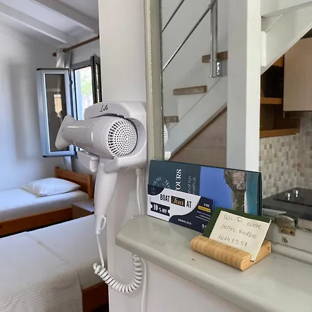 Garden Pensjonat Himara