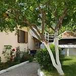 Garden Gasthof Himarë
