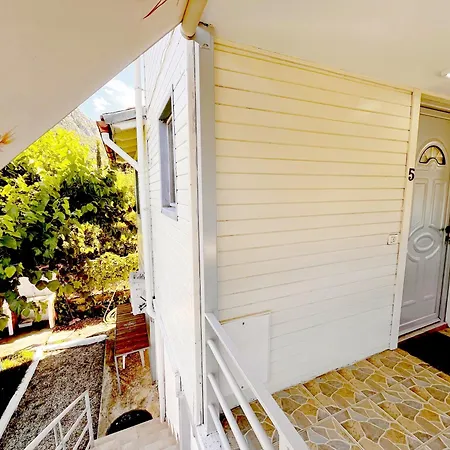 Guest house Garden Himare
