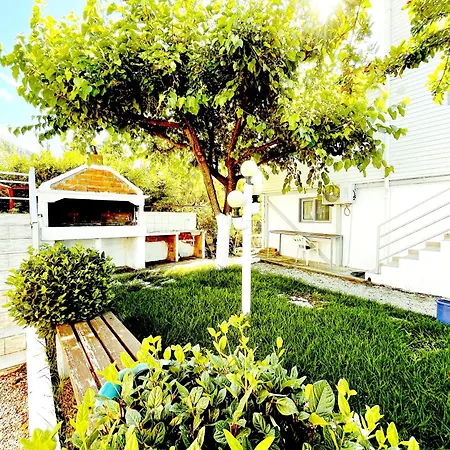 Guest house Garden *
