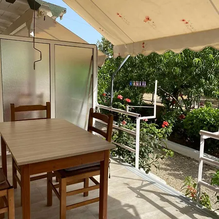 Garden 4*
