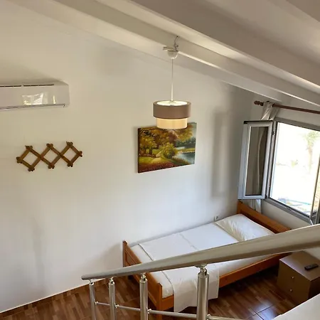 Garden 4* Himara