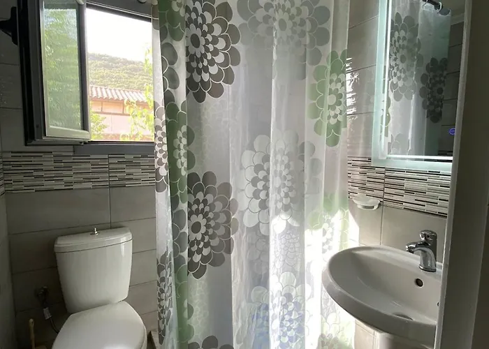 Garden 4*